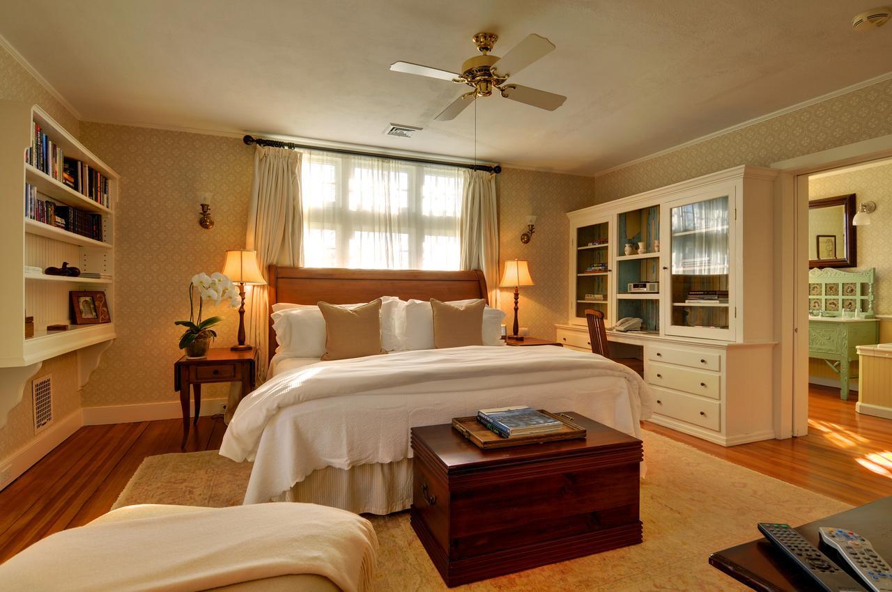 The Baker House 1650 Bed and Breakfast East Hampton Eksteriør billede